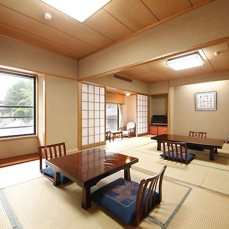 Ryokan Wakamatsu Honten Narita Esterno foto