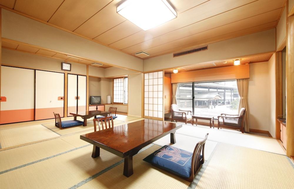 Ryokan Wakamatsu Honten Narita Esterno foto