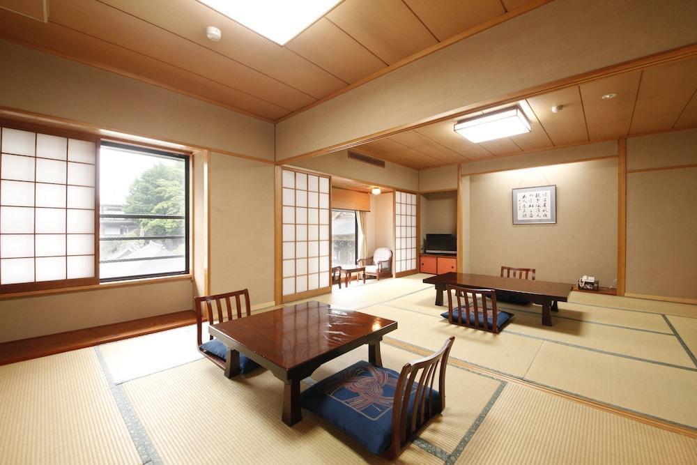 Ryokan Wakamatsu Honten Narita Esterno foto